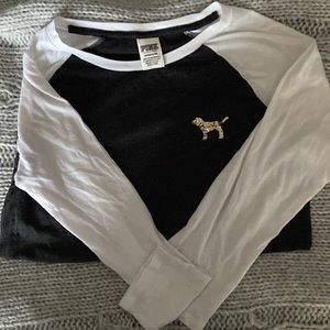 Pink dark grey 3/4 sleeve shirt